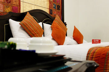 Oyo Premium Rajouri Garden Janta Market 新德里 外观 照片